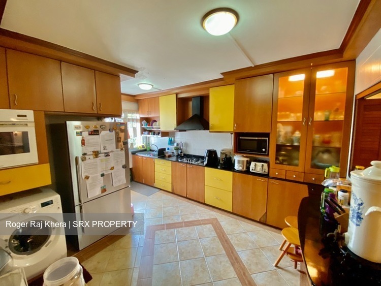 Blk 210 Pasir Ris Street 21 (Pasir Ris), HDB Executive #227751621